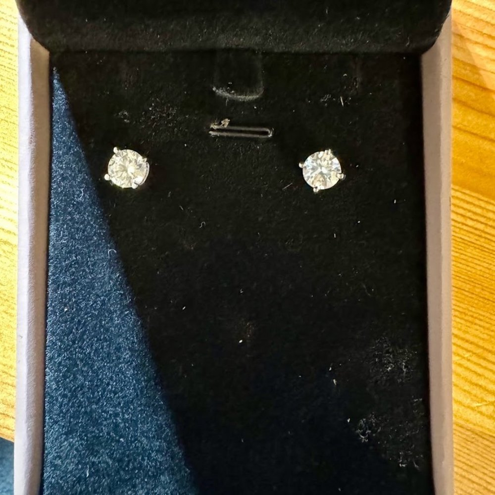 0.80 Carat Moissanite Stud Earrings 18K White Gold Plated 925 Sterling Silver